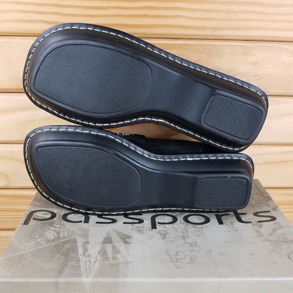 Suede Leather Women's 8 US Moc Toe Black Loafers Slip on BOHO Casual Shoes NEW - Picture 5 of 8